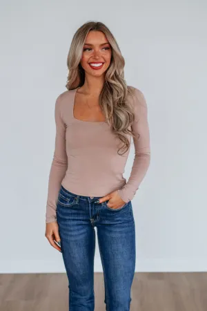 Collyns Basic Top - Hazelnut