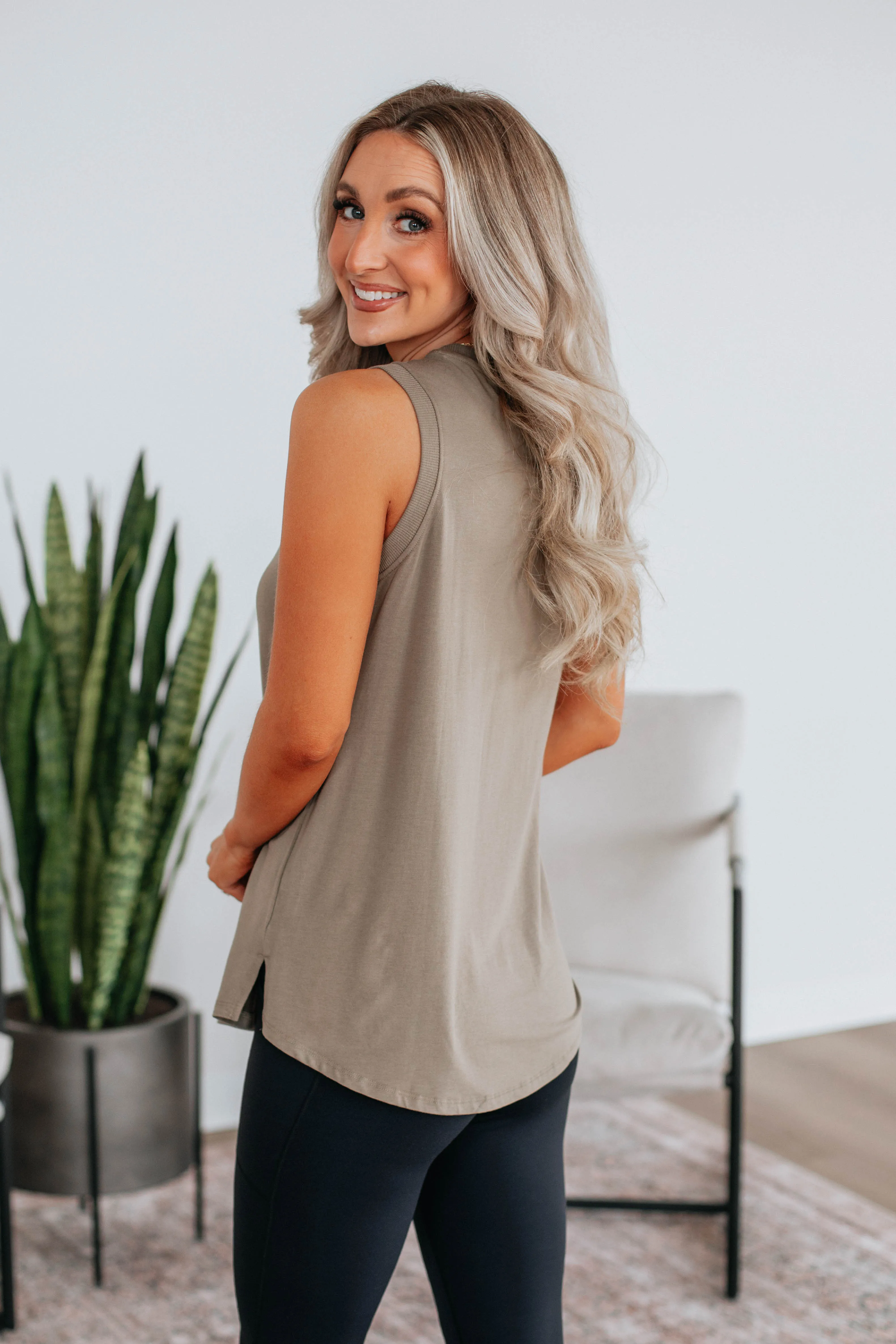 Elandra Basic Tank - Mushroom