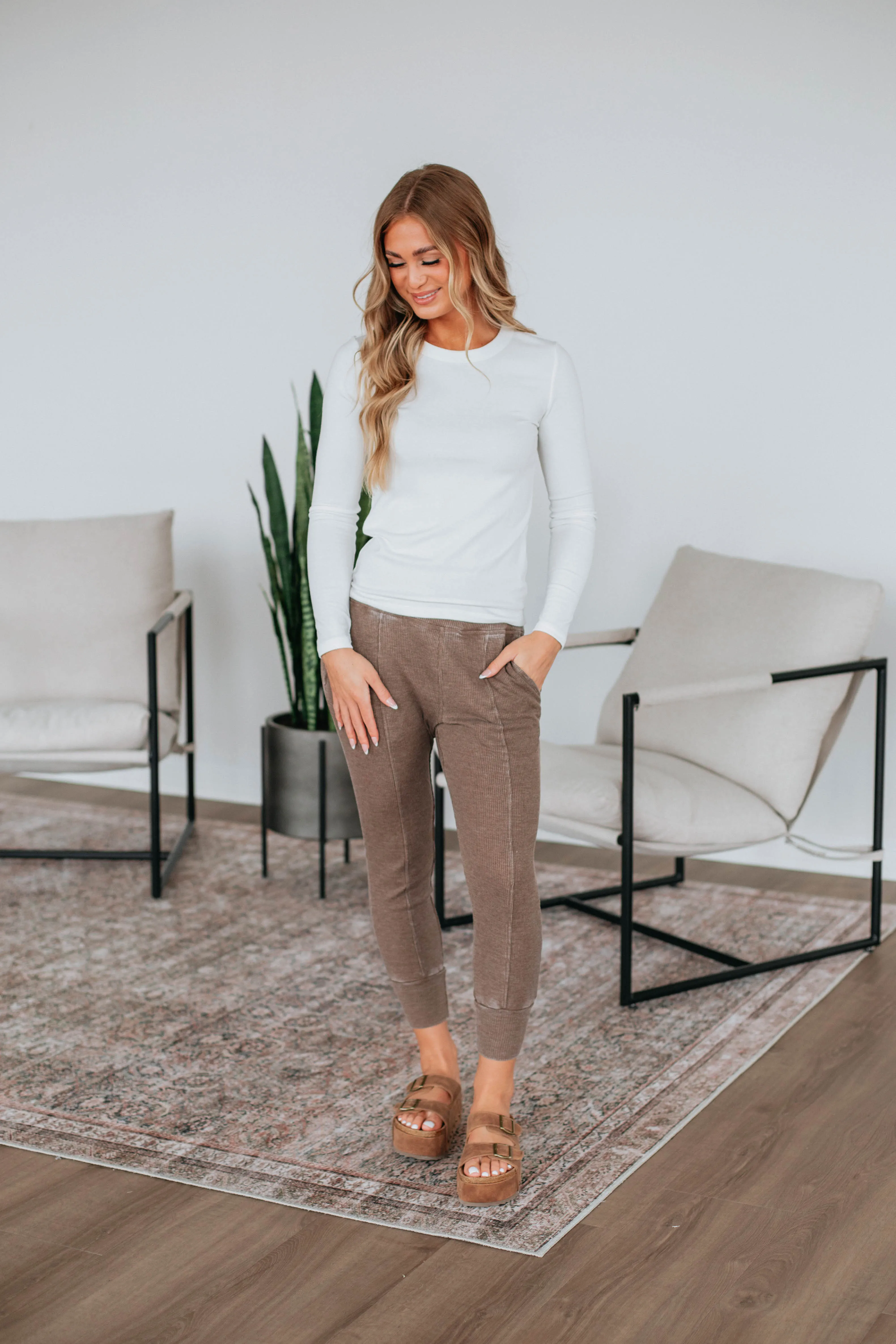 Go The Distance Joggers - Mocha