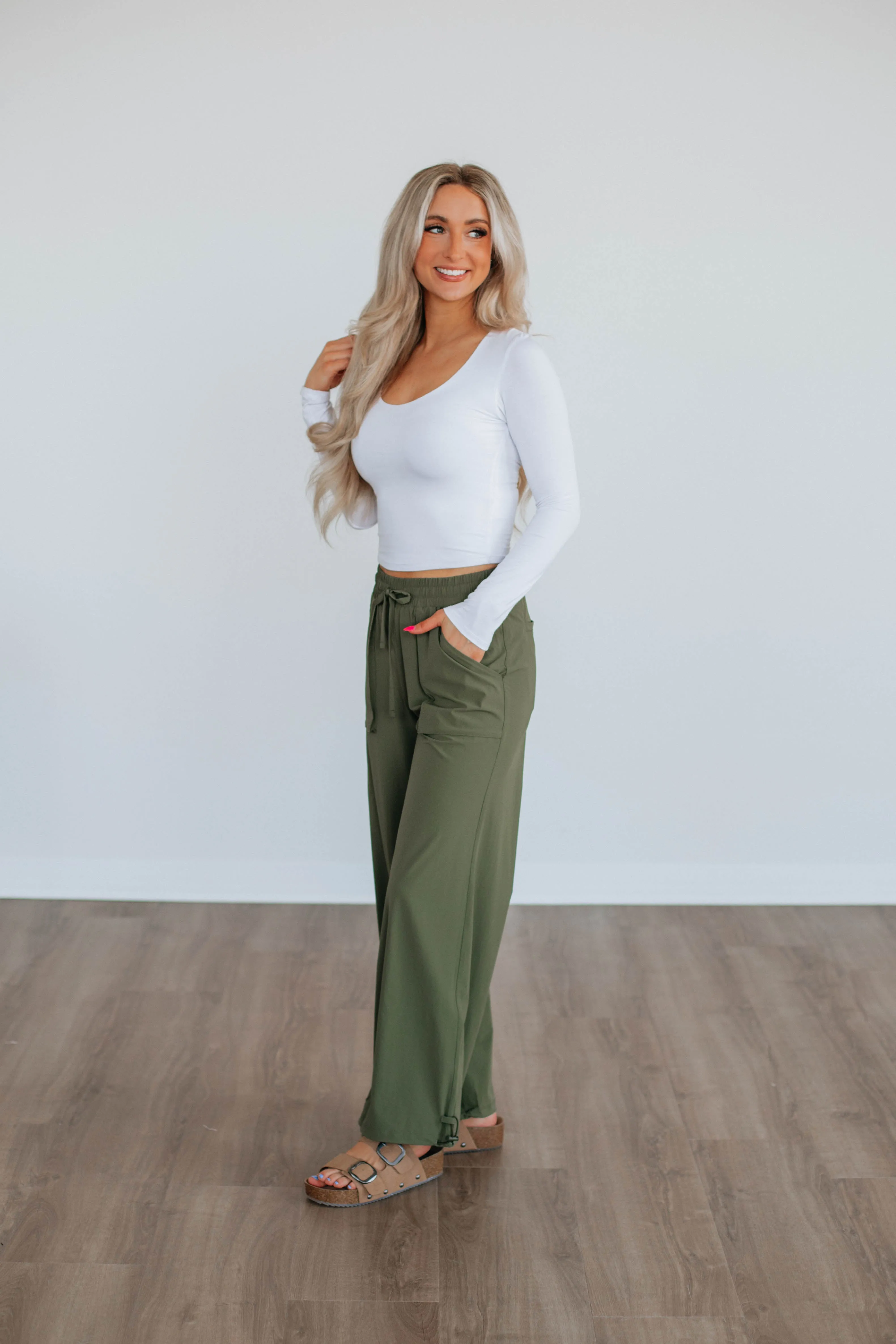 Jule Cargo Pants - Dark Olive