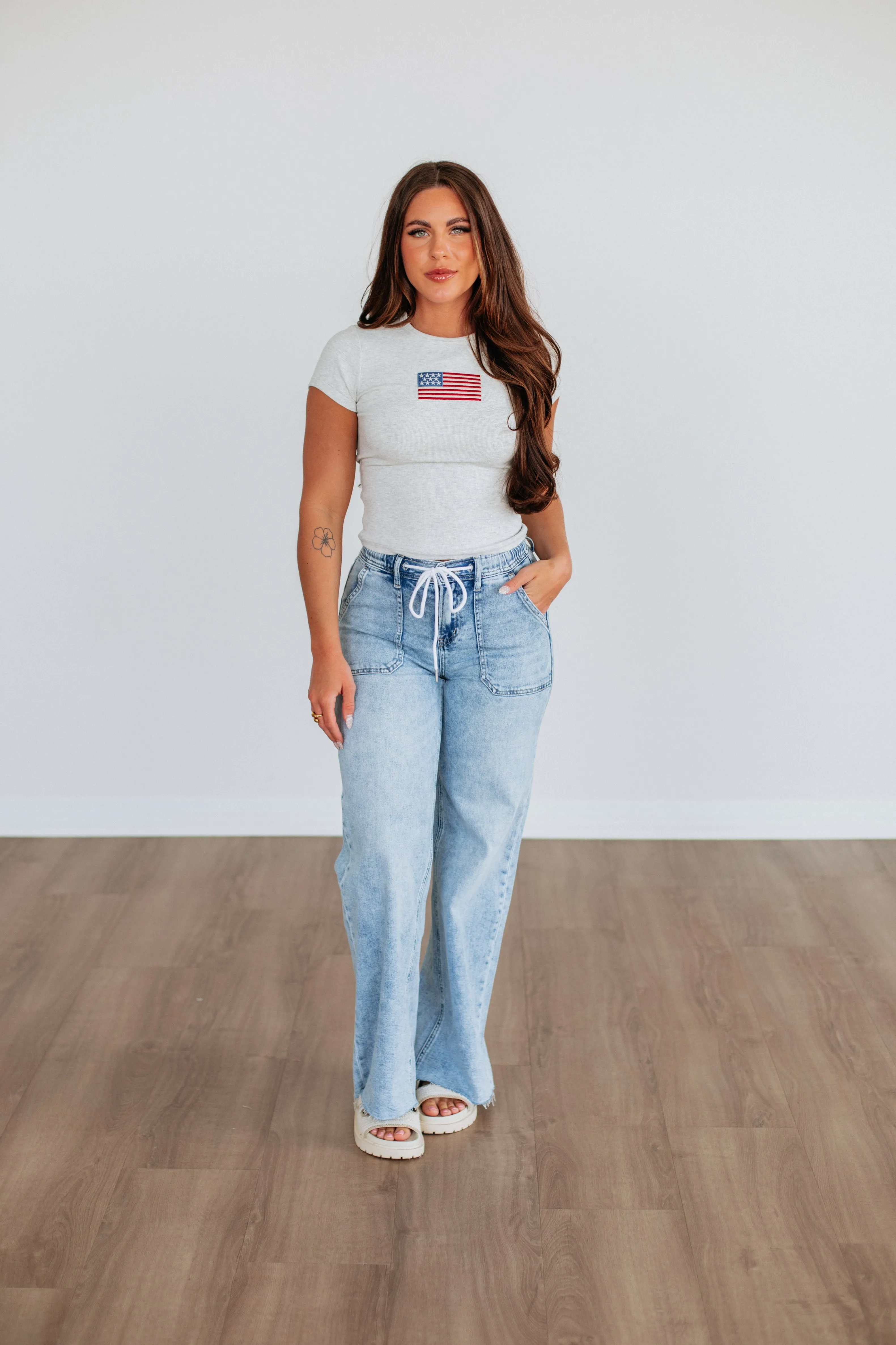 Little Miss Independent Tee - Light Grey