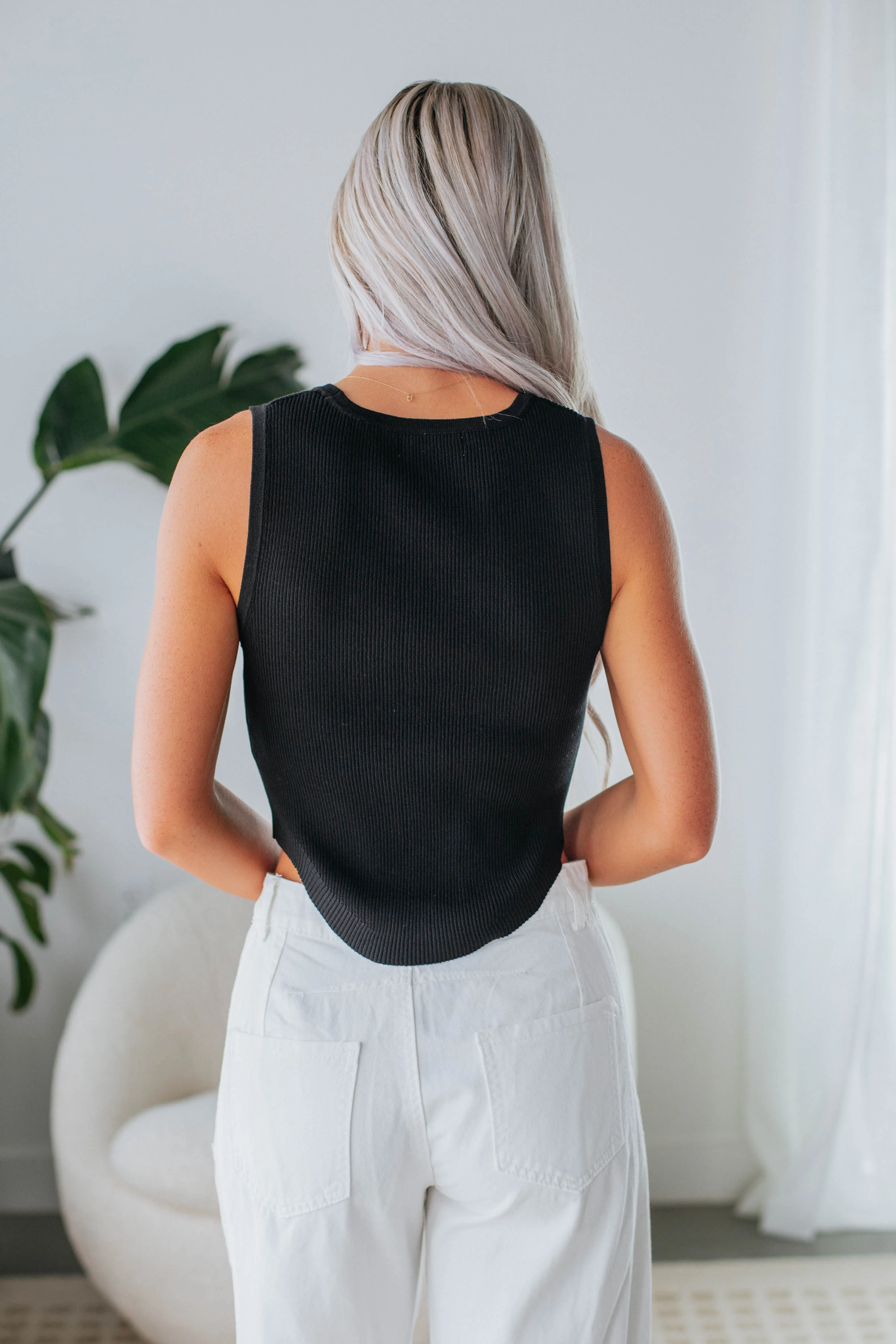 Quinlan Ribbed Tank - Black