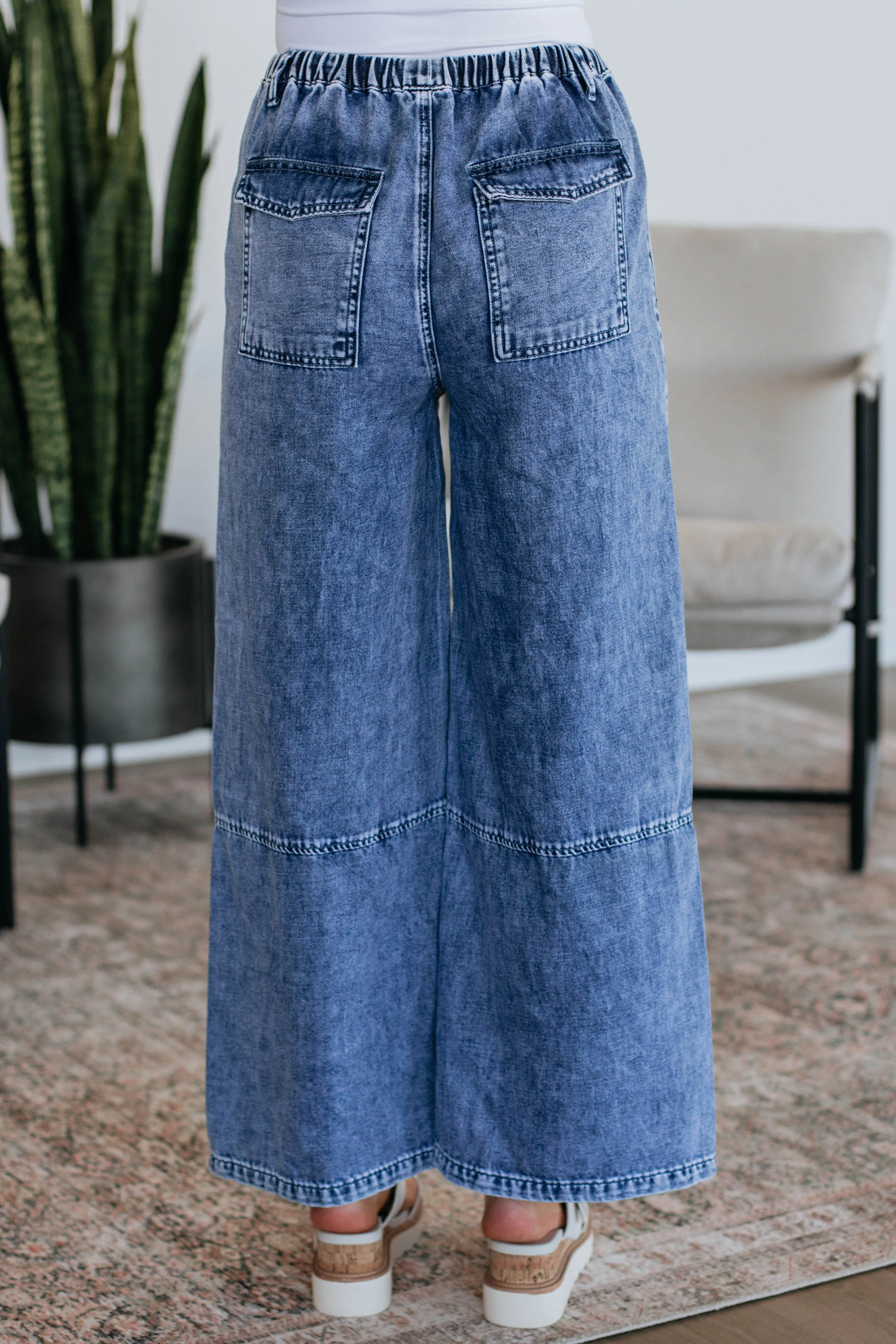 Twila Wide Leg Pants - Medium Wash